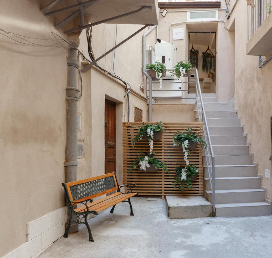 Sicily Dreams Luxury Bed & Breakfast อากริเจนโต ภายนอก รูปภาพ